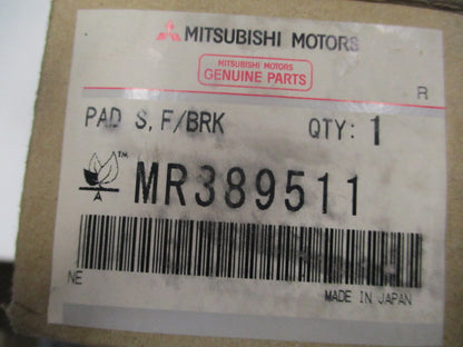 Mitsubishi Mirage Genuine Front Brake Pad Set New Part