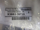 Nissan Pulsar Sedan Genuine Right Hand Rear (Drivers) Wheel Arch Moulding New Part