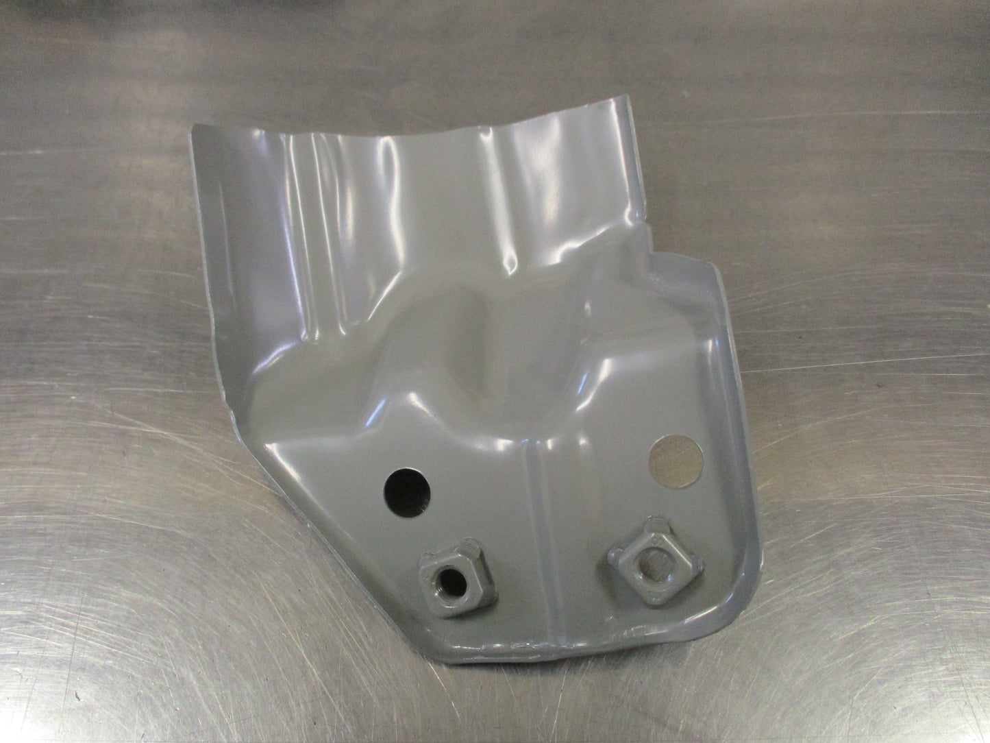 Hyundai iLoad and iMax Genuine Bracket Fender Front Left New Part