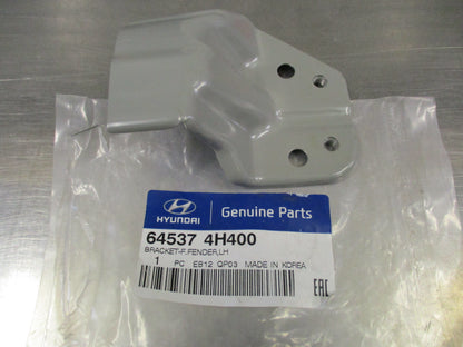 Hyundai iLoad and iMax Genuine Bracket Fender Front Left New Part