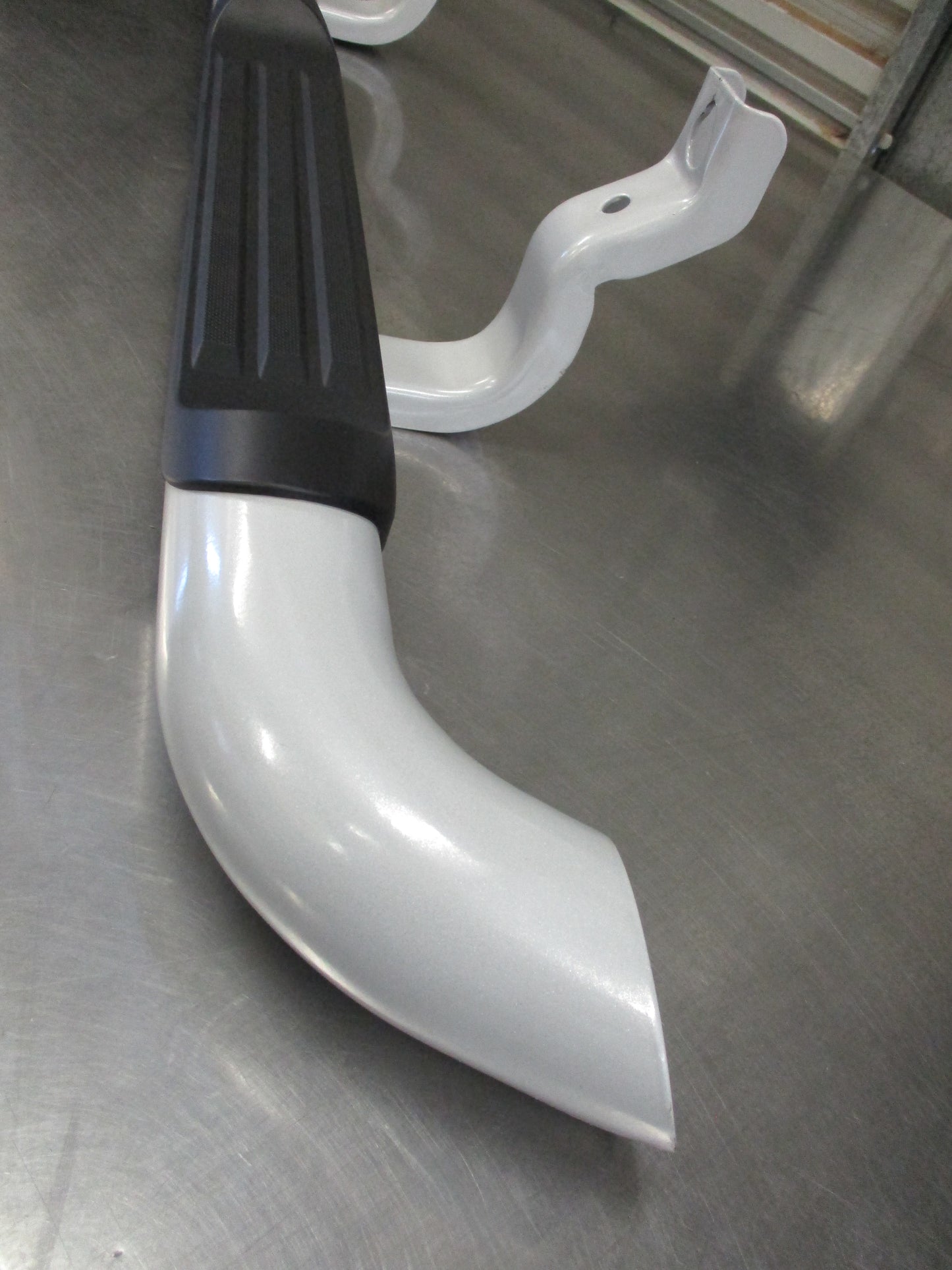 Ford Ranger Wildtrak Dual Cab PX-PXII Genuine Side Step Kit Silver New Part