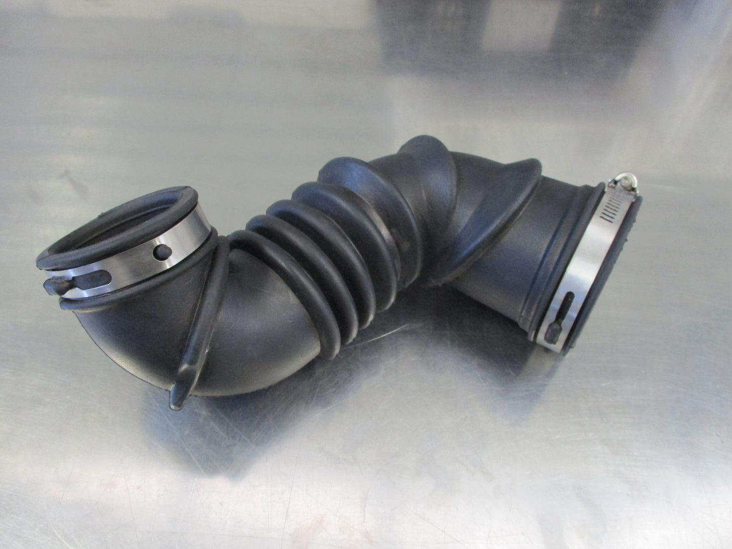 Jeep Liberty 2.8L Genuine Airbox to Throttle Body Intake Hose New Part