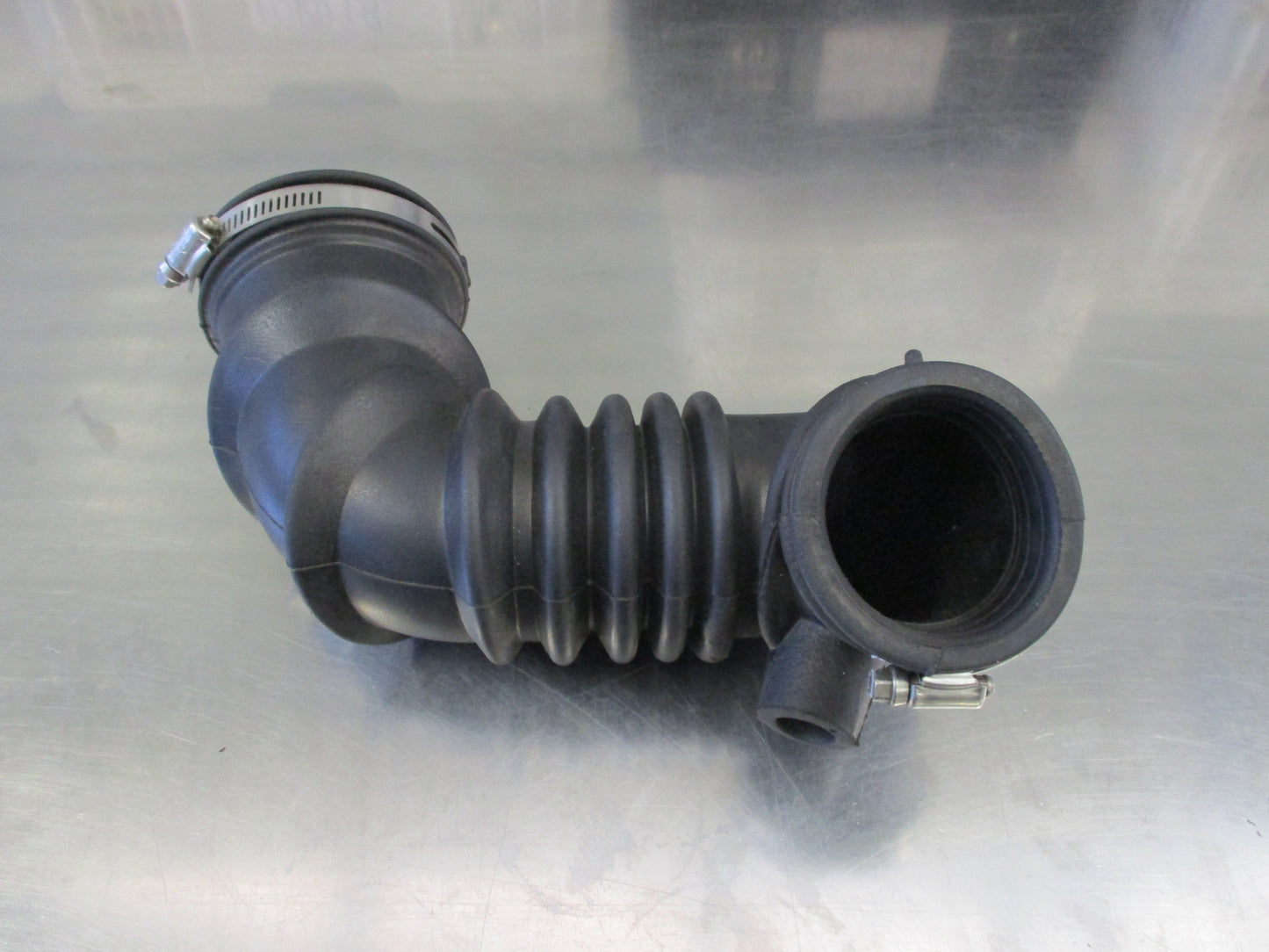 Jeep Liberty 2.8L Genuine Airbox to Throttle Body Intake Hose New Part