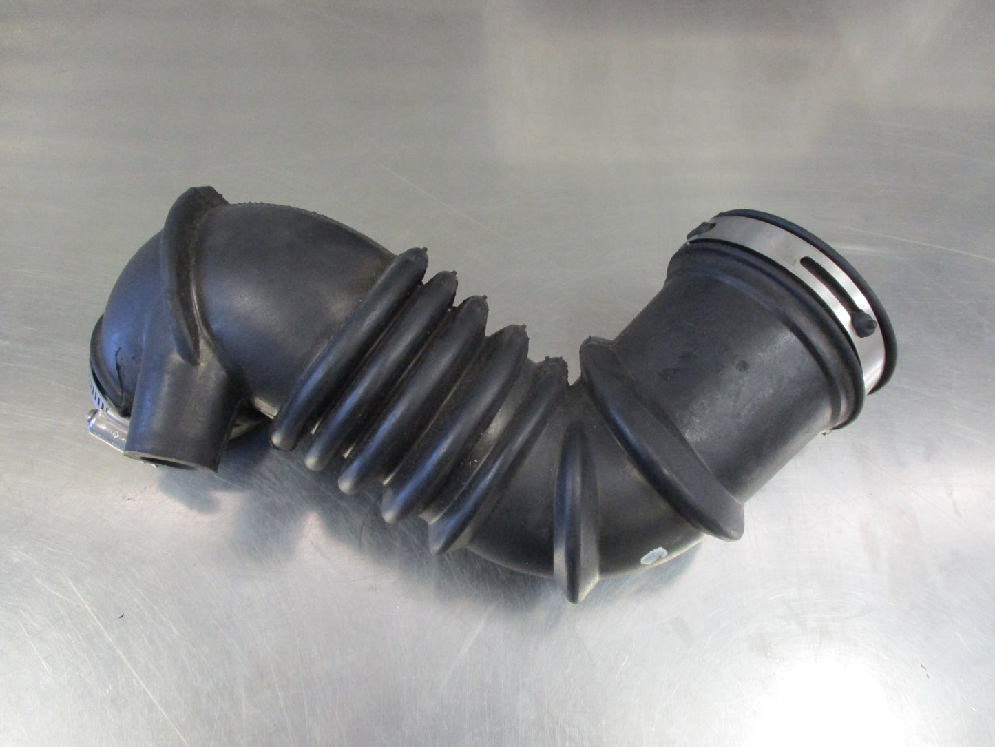 Jeep Liberty 2.8L Genuine Airbox to Throttle Body Intake Hose New Part