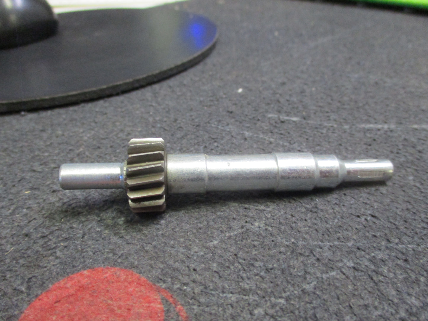 Mahindra Genuine Speedo Gear and Shaft 17T New Part
