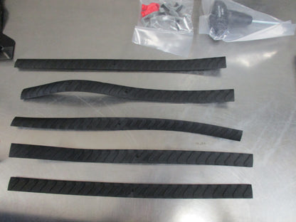 Toyota Corolla Hatch Genuine Aerorack Roof Rack Kit New Part