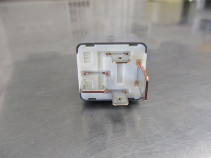Toyota Corolla/Prius/Yaris/Rav4 Genuine Headlight Relay New Part