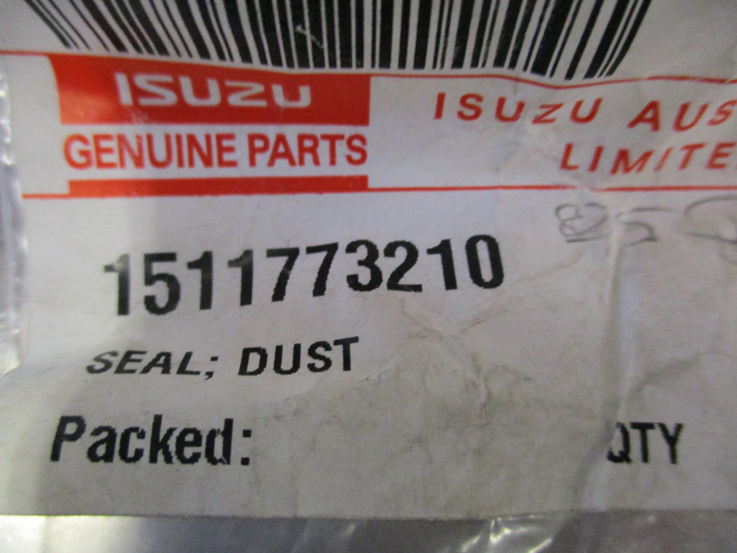 Isuzu Genuine Dust Seal New Part