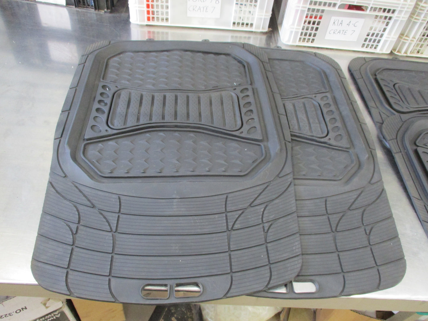 Stonewall Universal Heavy Duty Rubber Floor Mat Set of 4 New Part