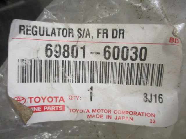 Toyota Landcruiser Genuine Right Hand Front Window Regulator New Part
