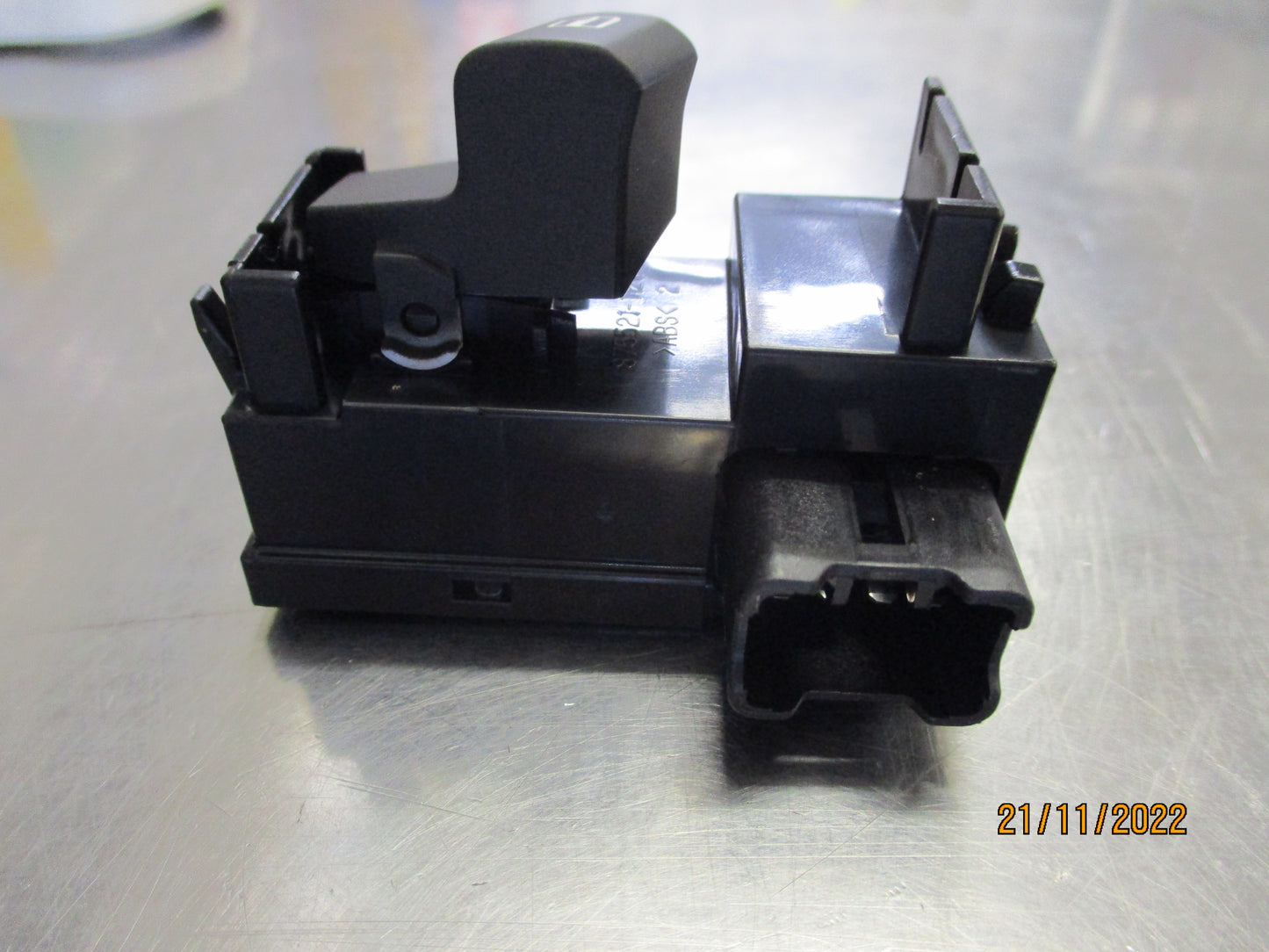 Holden Caprice Genuine Door Power Window Switch New Part