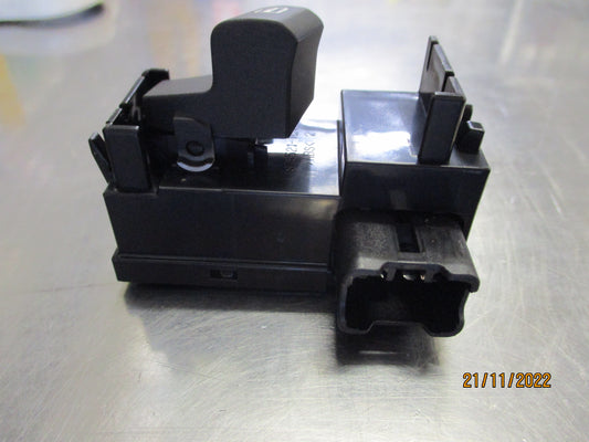 Holden Caprice Genuine Door Power Window Switch New Part