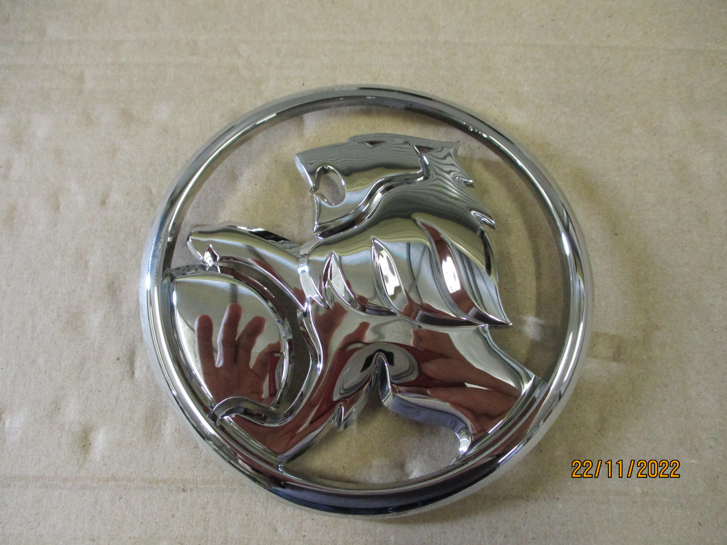 Holden VE Commodore Genuine Front Grille Chrome Emblem New Part