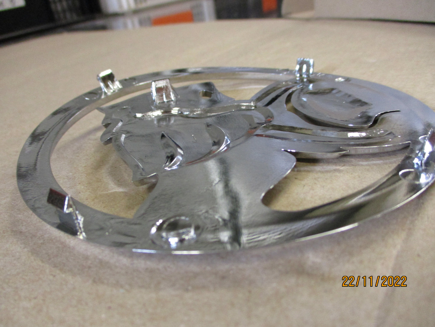 Holden VE Commodore Genuine Front Grille Chrome Emblem New Part