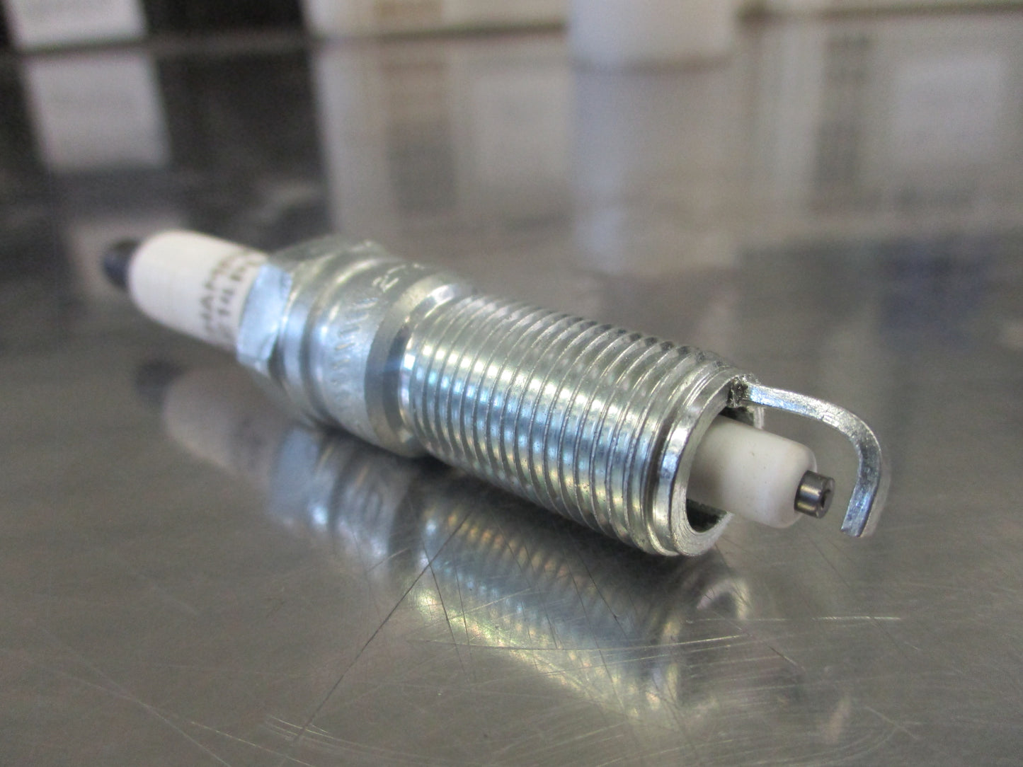 Champion Spark Plug Suits Jeep JK Wrangler/Chrysler Grand Voyager New Part