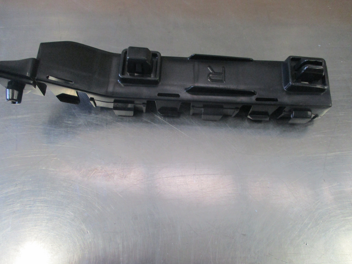 Honda Accord Genuine Front Right Bumper Spacer New Part