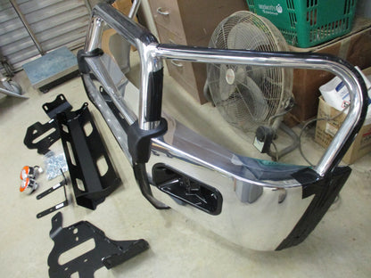 Mitsubishi MQ Triton Genuine Alloy Bull Complete With Fitting Kit & Instructions New Part
