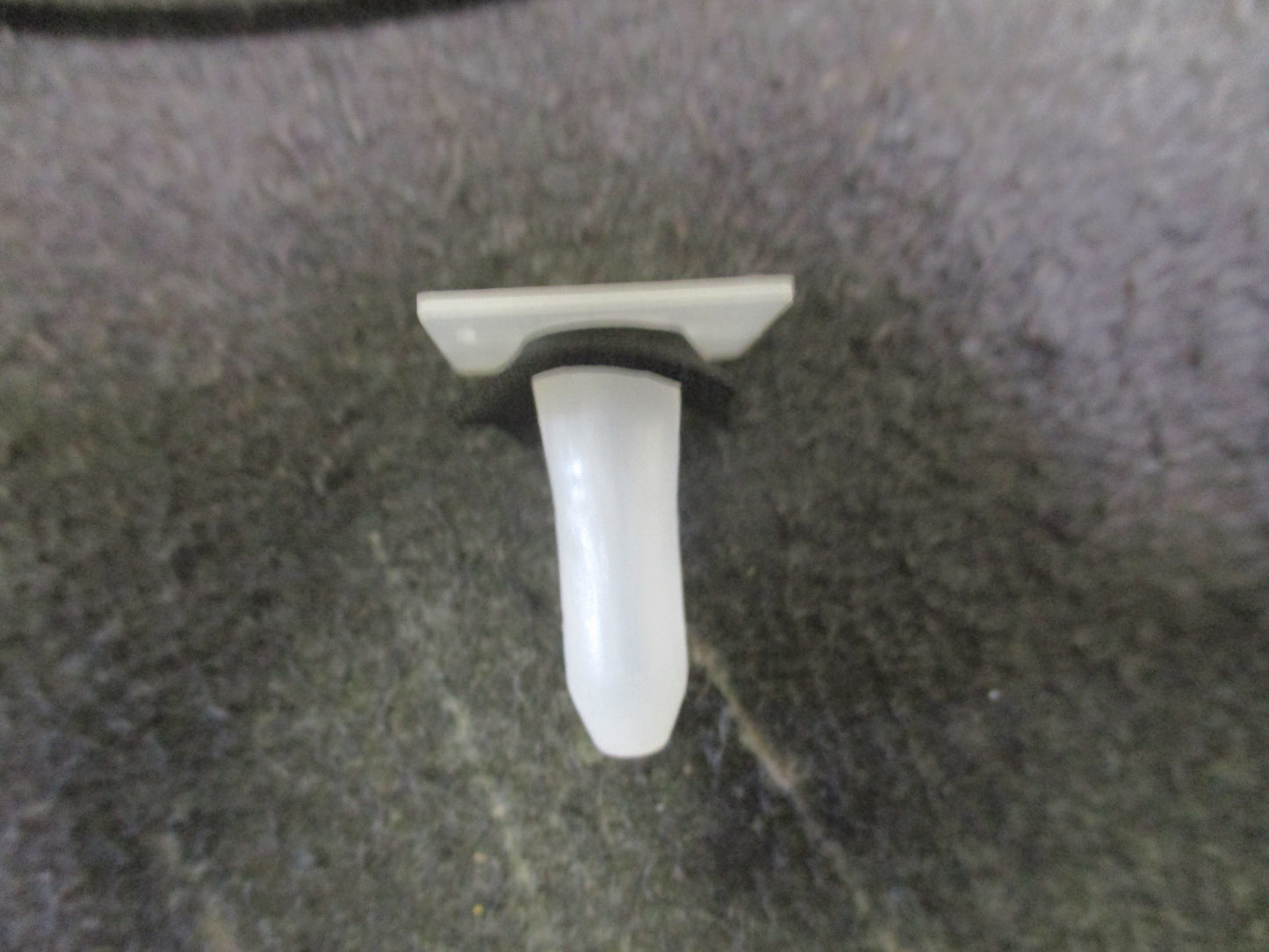 Toyota Landcruiser 2008 To 2021 Genuine Rear Spoiler Clip New Part
