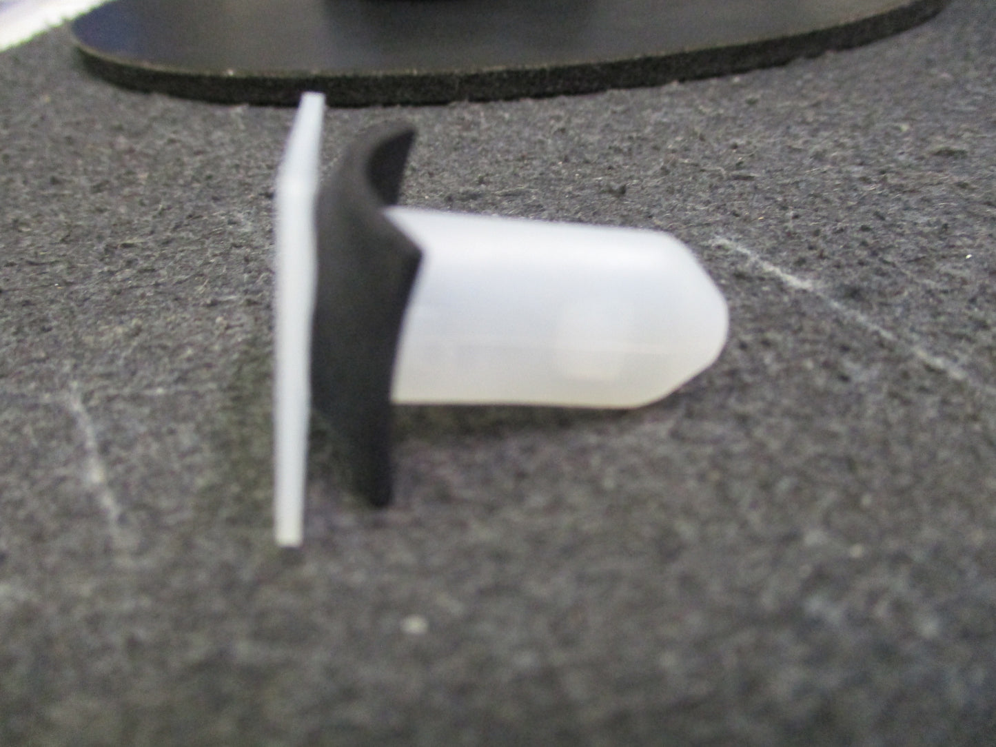 Toyota Landcruiser 2008 To 2021 Genuine Rear Spoiler Clip New Part