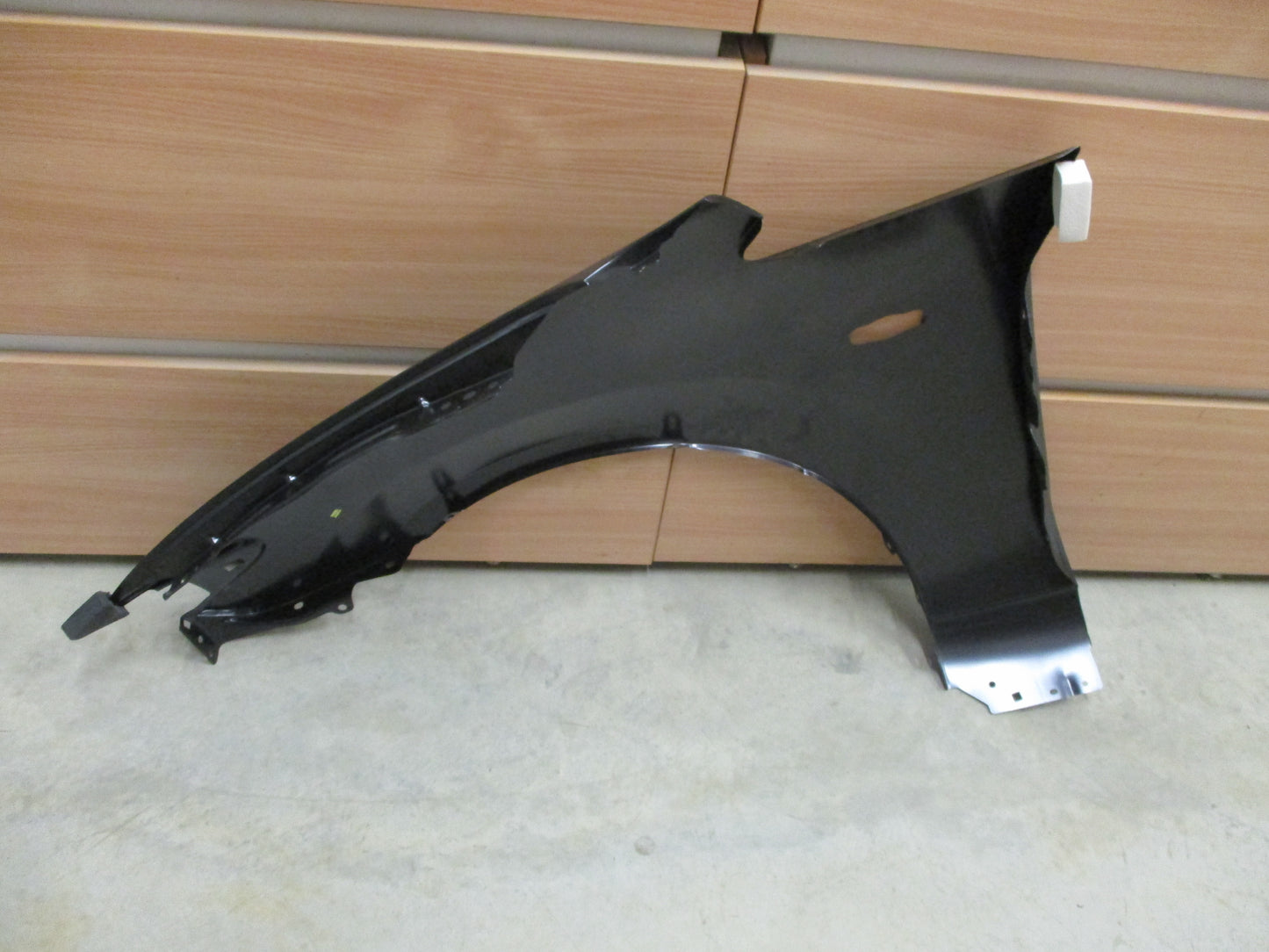 Right Hand Front Guard Suits Mazda Premacy Wagon New Part