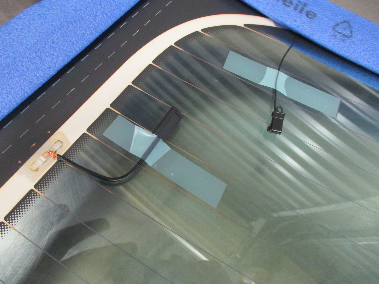 VW Tiguan Genuine Rear Heated Window New Part
