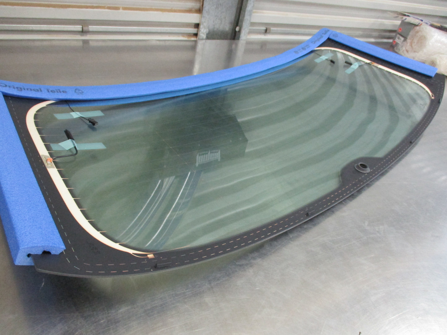 VW Tiguan Genuine Rear Heated Window New Part