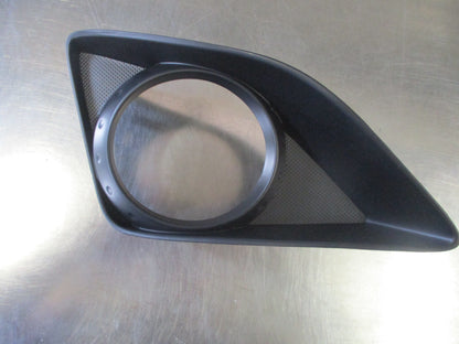 Toyota Corolla Genuine Front Right Fog Light Bezel New Part