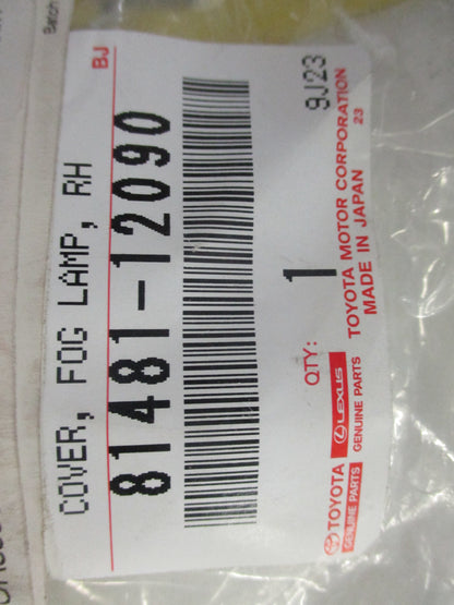 Toyota Corolla Genuine Front Right Fog Light Bezel New Part