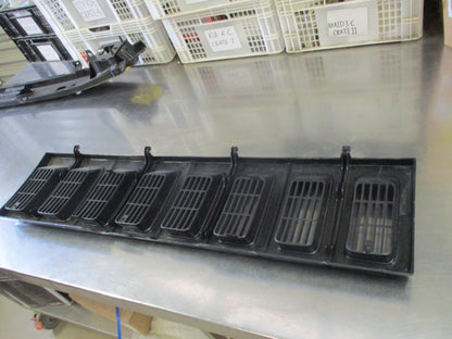 Black 8 Slot Grille Suits Jeep ZG Grand Cherokee New Part