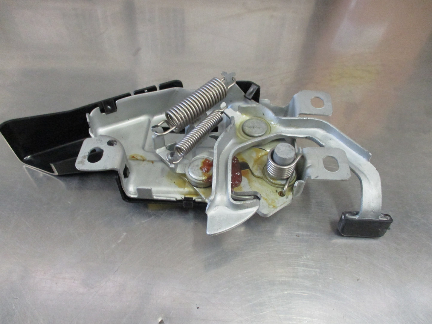 Bonnet Latch Assembly Suits Honda CB2 Accord New Part