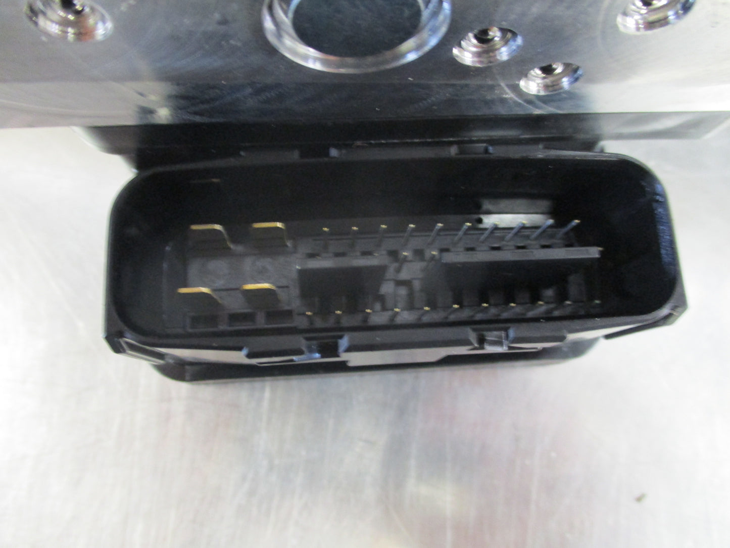 Honda HR-V Genuine ABS Modulator Valve Unit New Part