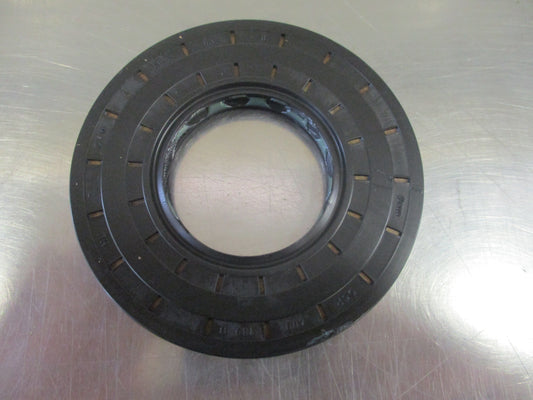 Volkswagen Tiguan/ Audi Q3 Genuine Axel Seal New Part