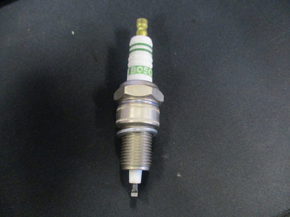 Bosch Genuine Spark Plug W7HC New
