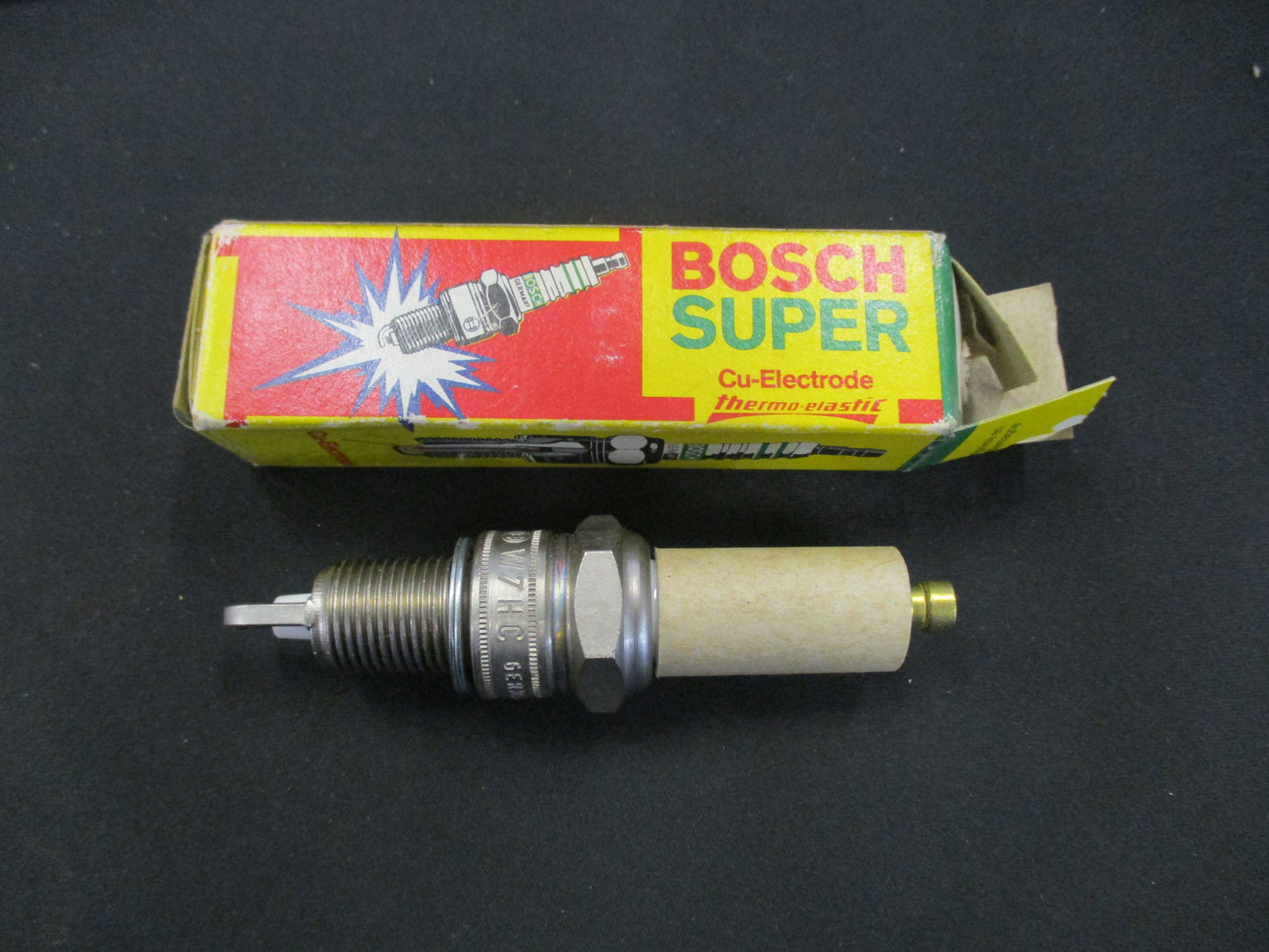 Bosch Genuine Spark Plug W7HC New