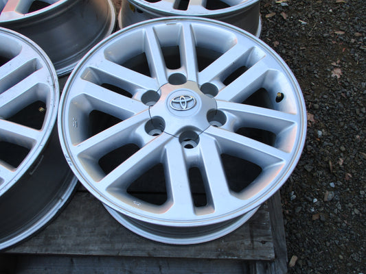 Toyota Hilux SR5 Genuine Set 4 Alloy Wheels 17x7.5 With Center Caps Used Part VGC