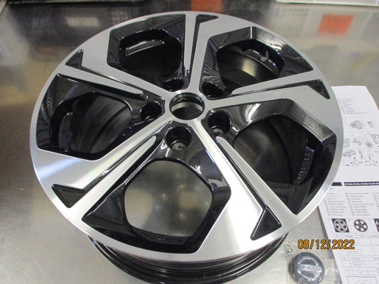 Nissan X-Trail T32 Genuine 17 Inch Black Diamond Cut Alloy Set Of 4  Wheel New Part