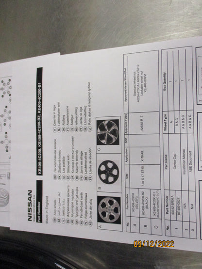 Nissan X-Trail T32 Genuine 17 Inch Black Diamond Cut Alloy Set Of 4  Wheel New Part