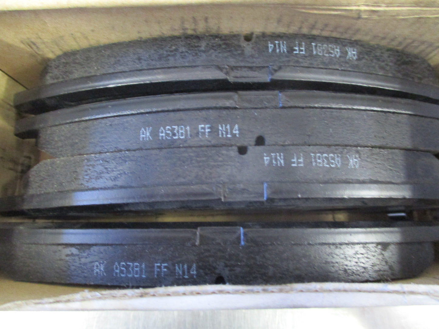 Mitsubishi Pajero Sport/Outlander Genuine Front Disc Brake Pads New Part