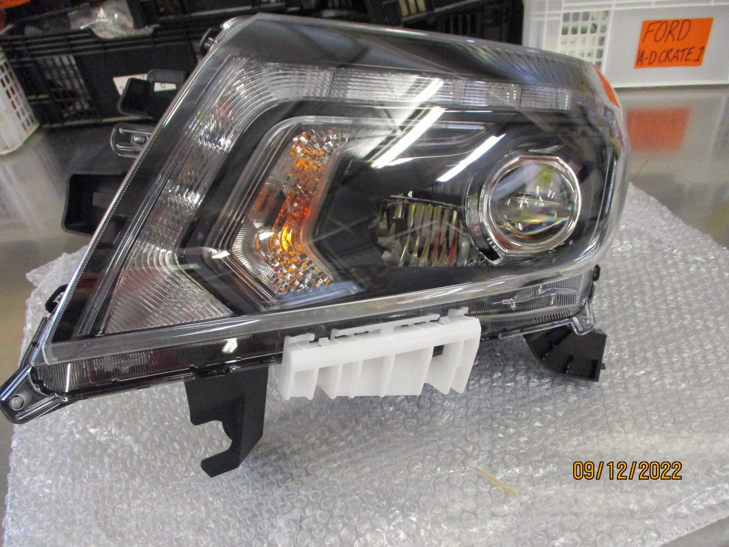Nissan Navara D23 NP300 Genuine Left Hand Head Light Black Edition New Part