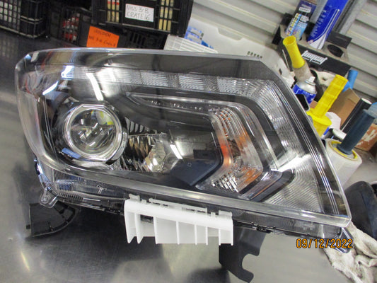Nissan Navara D23 NP300 Genuine Right Hand Head Light Black Edition New Part
