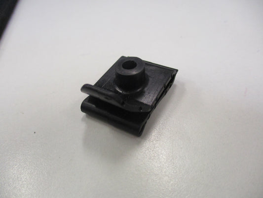 Toyota/GM Genuine Front Fender Liner Retainer Clip New