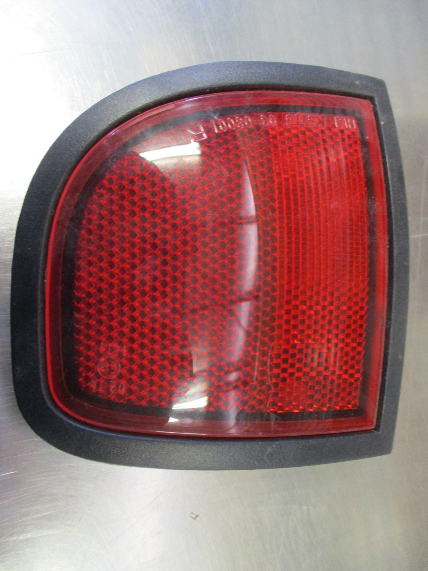 Mitsubishi Triton Genuine Rear Reflector Pair New Part