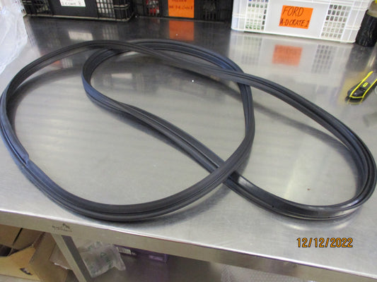 Nissan T31 X-Trail Genuine Rear Door Weatherstrip New Part