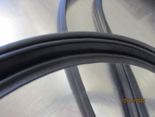 Nissan T31 X-Trail Genuine Rear Door Weatherstrip New Part