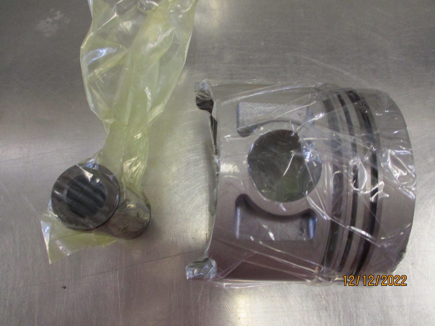 Nissan Patrol Genuine Piston And Pin New Part