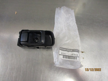 Nissan Navara D23 NP300 Genuine Left Hand Front Inner Door Handle New Part