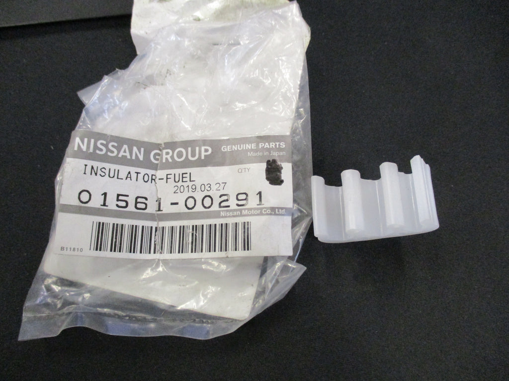 Nissan Genuine Fuel Line Insulator Clip New Half Price Parts Car