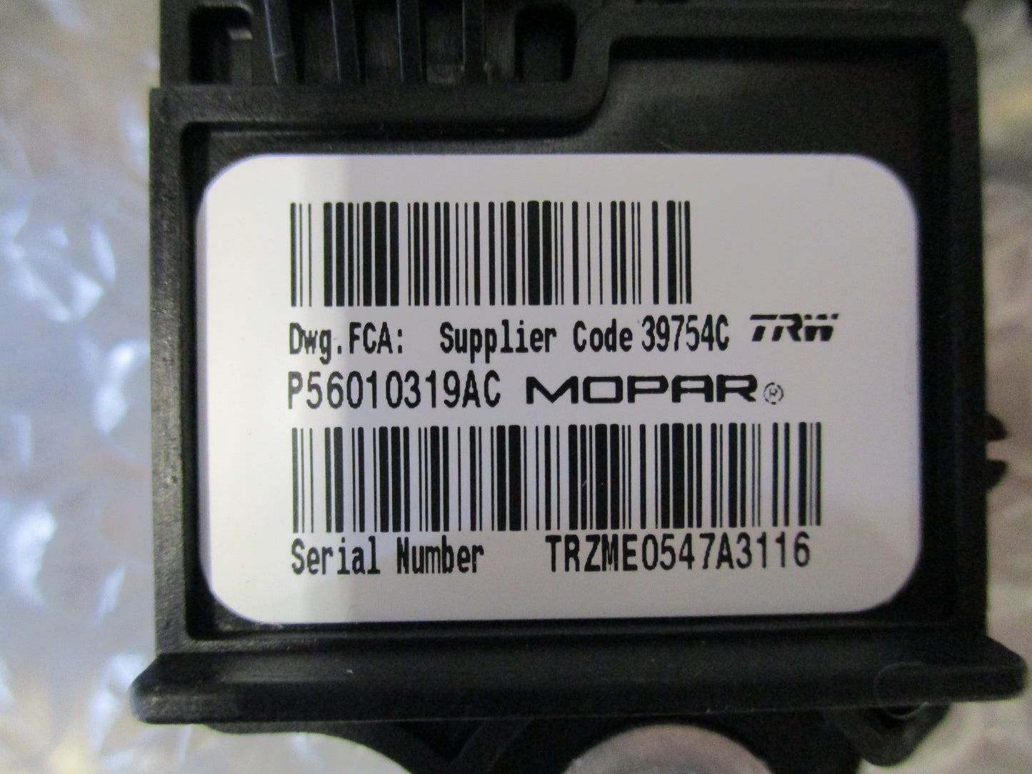 Jeep KJ Liberty Genuine Occupant Restraint Module With Sensors New Part