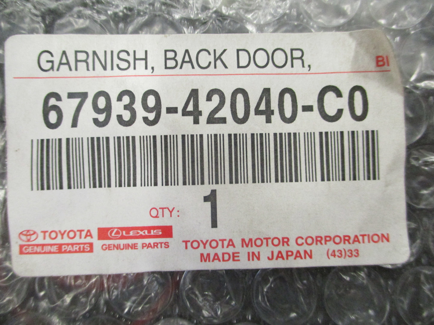 Toyota Rav4 Genuine Tailgate Center Garnish New Part