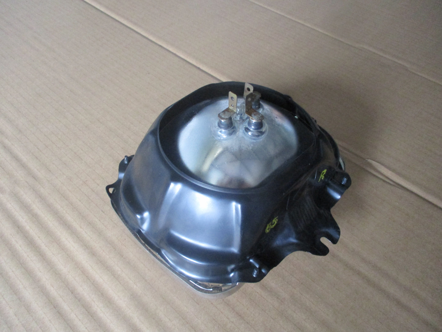 Toyota Hilux/4Runner Genuine Right Hand Sealed Headlight Assembly New Part